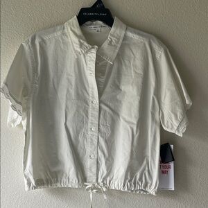 Celebrity Pink Short-Sleeve White Button-Front Shirt with Drawstring